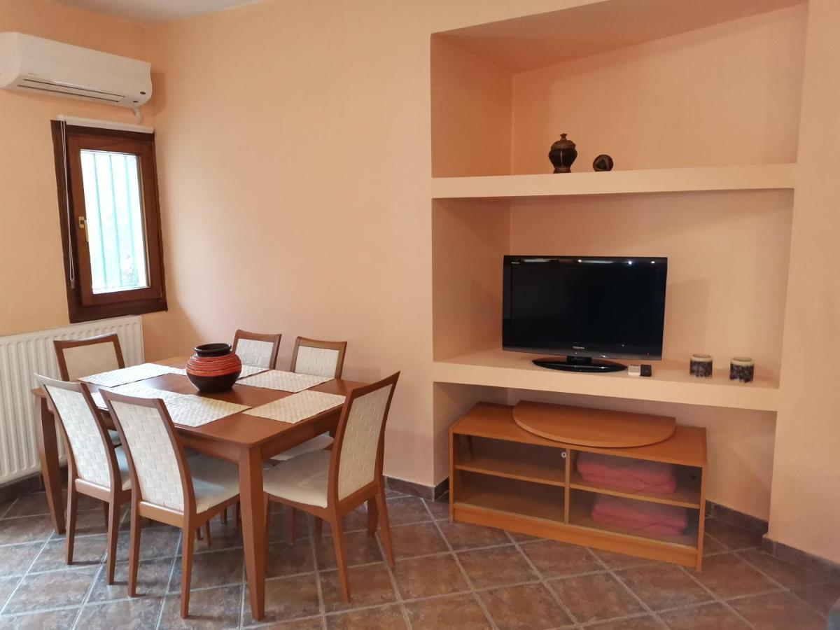 Christie'S Ground Floor Apartment By The Sea Kato Gatzea Exterior foto